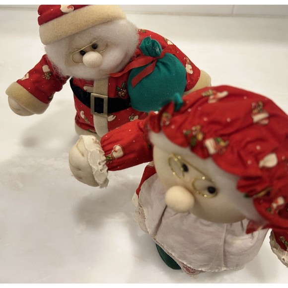 Vintage Santa and Mrs. Clause Animated 10” Wind Up No Batteries Made In Taiwan - Picture 10 of 16